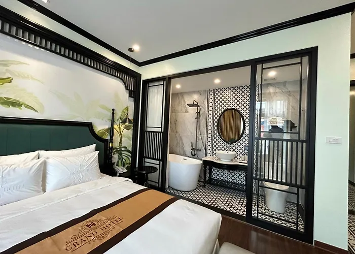 Grand Hotel Hn- By Bay Luxury